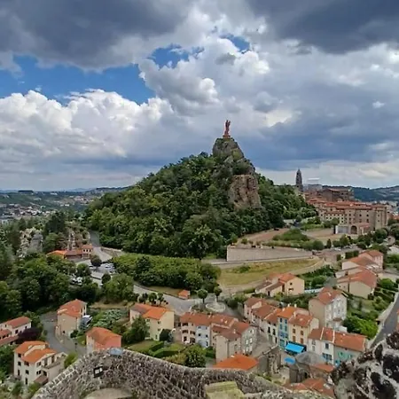 Le Petit * Pradelles